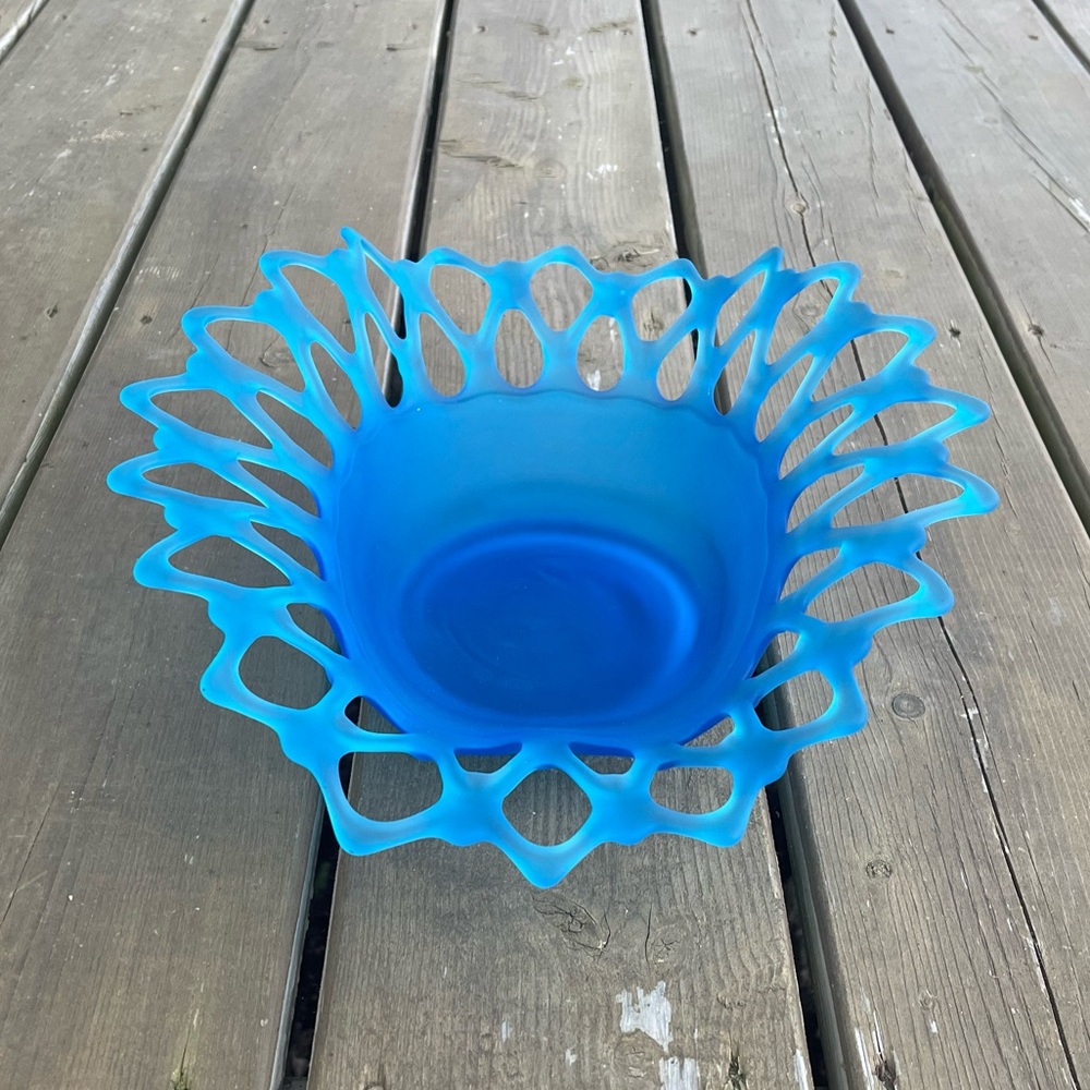 Westmoreland Glass Doric Open Lace Blue Satin Glass Console Centerpiece Bowl